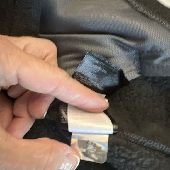 The North Face Women's Sz M Dark Gray Heather Maggy Fleece Full Zip Sweater - Picture 6 of 12